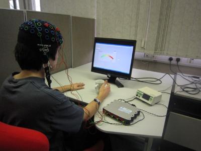 neurorehabilitation of hand/arm functions based on hybrid BCI and FES